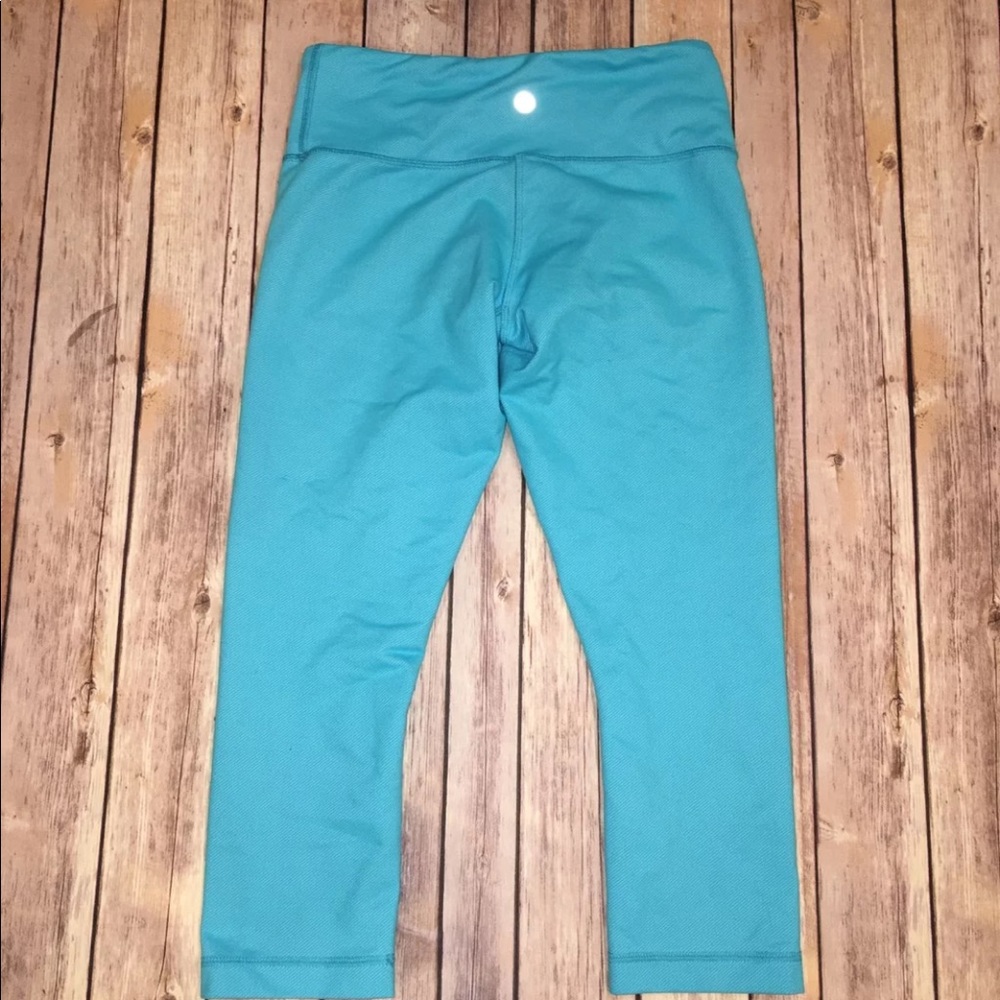 Lululemon crop leggings